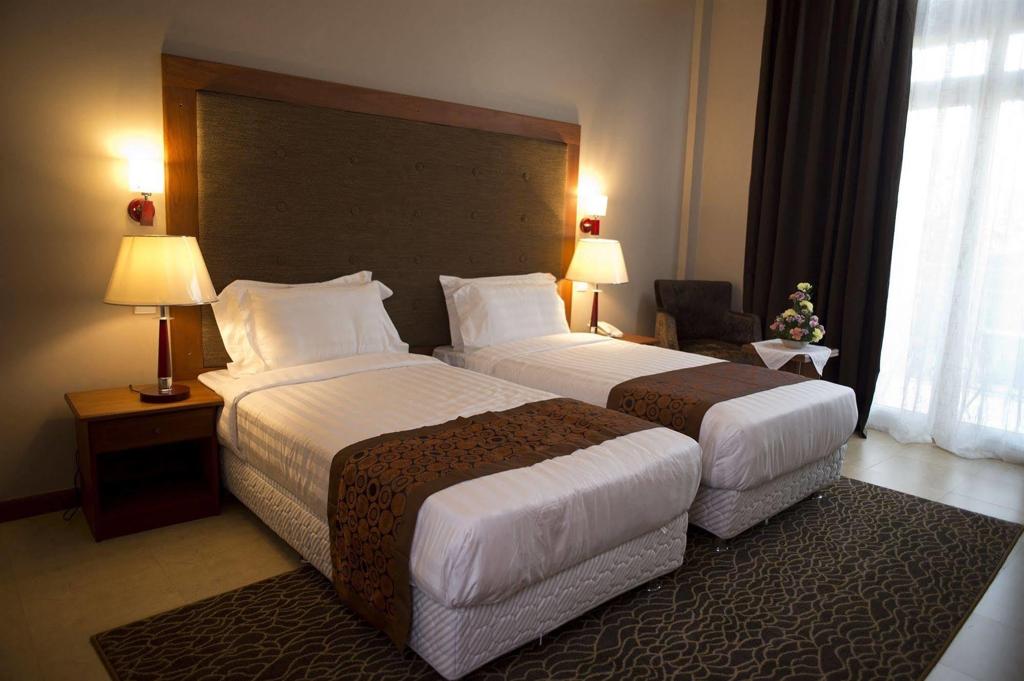 Seascape Hotel ดาร์เอสซาลาม ภายนอก รูปภาพ