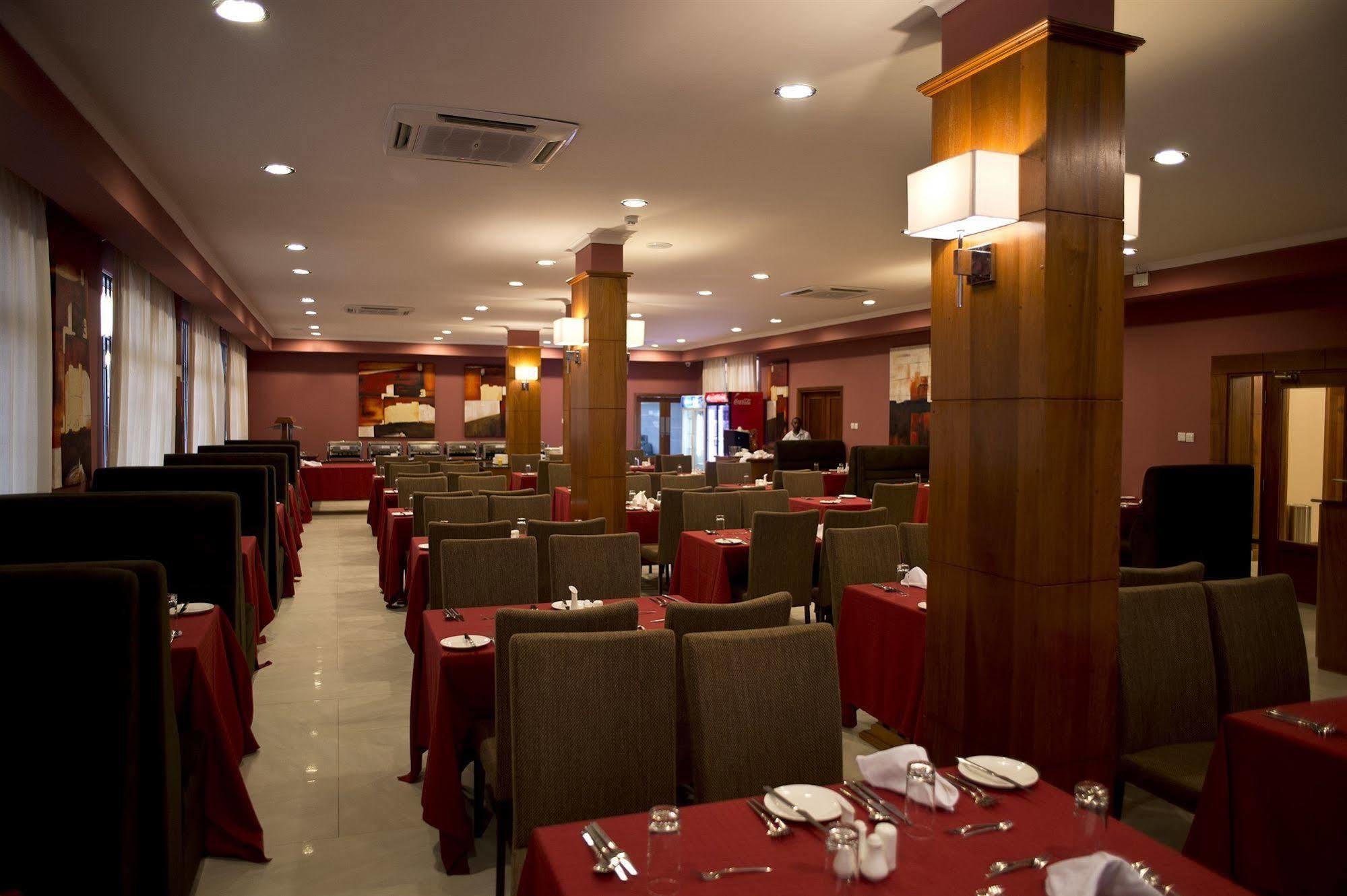 Seascape Hotel ดาร์เอสซาลาม ภายนอก รูปภาพ