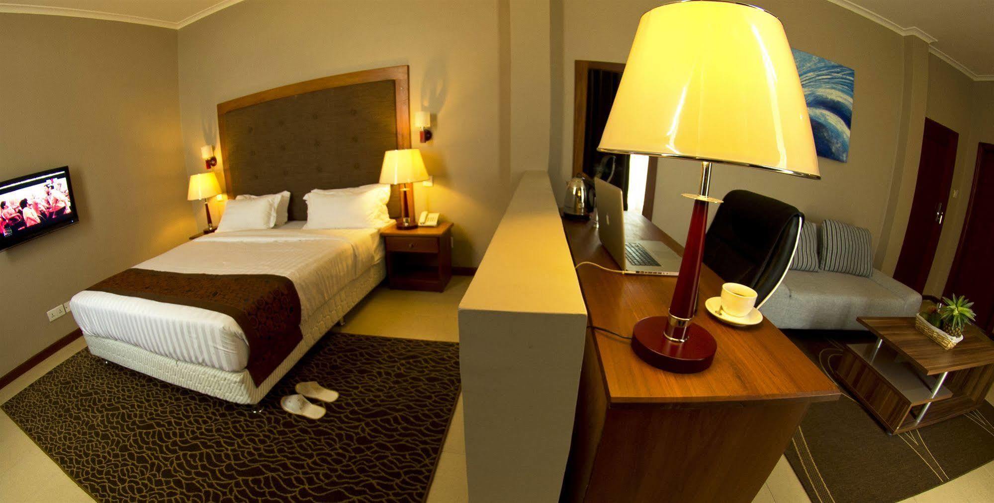 Seascape Hotel ดาร์เอสซาลาม ภายนอก รูปภาพ