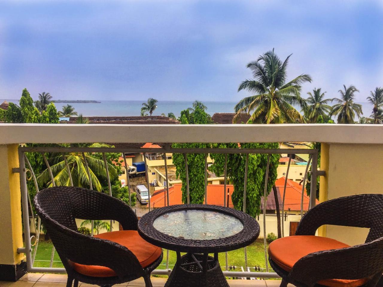 Seascape Hotel ดาร์เอสซาลาม ภายนอก รูปภาพ